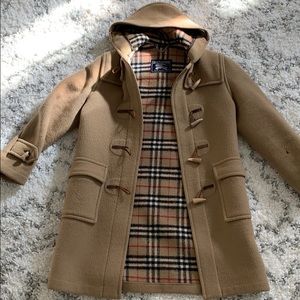 Burberry women’s vintage 100% wool duffle coat.